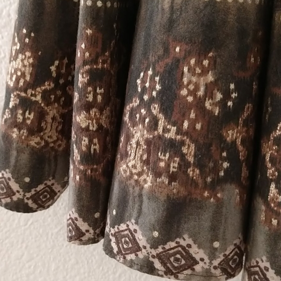 H&M Skirt sage green with Gold accents sz 4 - Picture 2 of 10